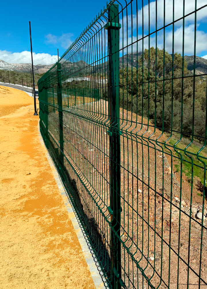 Malla plegada verde | VALLADOS JOSÉ ANTONIO CHAMIZO Malla plegada verde | VALLADOS JOSÉ ANTONIO CHAMIZO